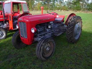 Massey Ferguson 35  , 3 cyl Diesel