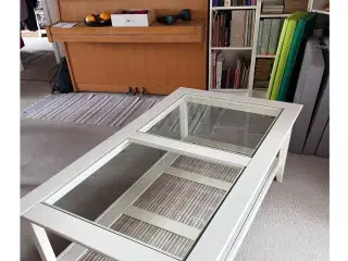 Sofabord med glasplader 