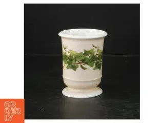vase fra B&G (str. Ø. 8 cm. længde, 10 cm)