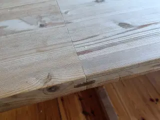 Spisebord i fyr