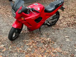 Suzuki gsx 600 F