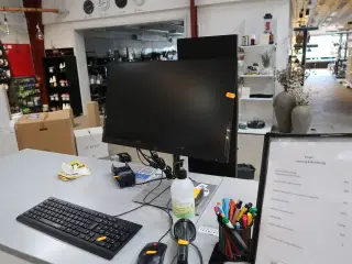Computerskærm HP, tastatur, mus, håndscanner, computer LENOVO
