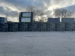 8 & 10 fods containere nettop ankommet.