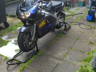 1997 Suzuki GSX-R 600