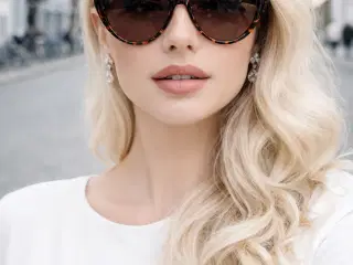 Lækre solbriller, helt nye. 