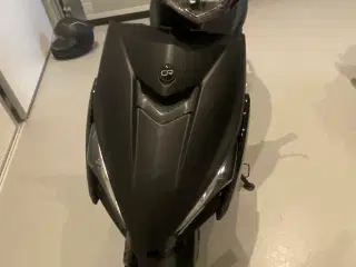 Scooter Moto cr comet som ny årg 2022