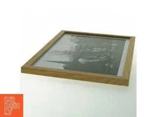 Indrammet sort-hvid fotografi fra Nielsen (str. 21x29,7 cm)
