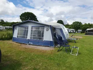 Isabella Capri fortelt