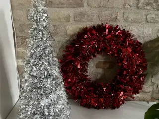 Tinsel krans og træ