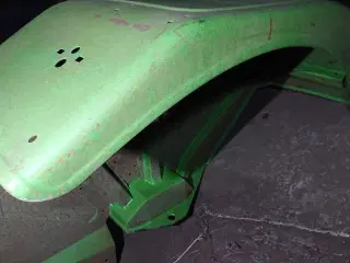 Deutz bagskærm 