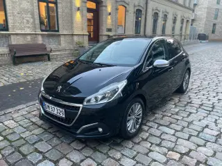 Peugeot 208 1.6 HDI 100Hk