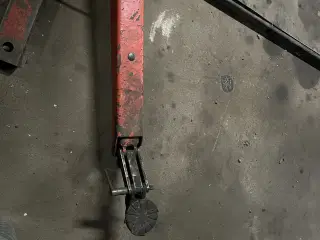 Stenhøj Maskot 2,5ton