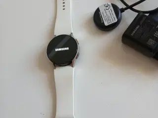 Samsung Galaxy  Watch 6 40mm BT Gold Smart Watch
