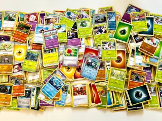 Blandede pokémonkort