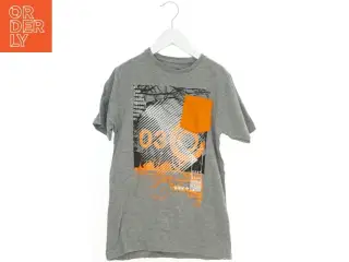 T-Shirt fra JEFF (str. 140 cm)