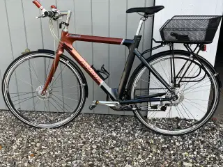 Avenue Airbase citybike.