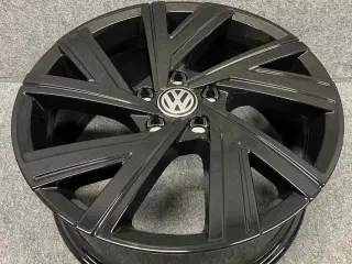 ALUFÆLGE VW GOLF 8 BERGAMO 5H0 18"