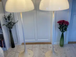 Verner Panton Pantella gulvlamper.