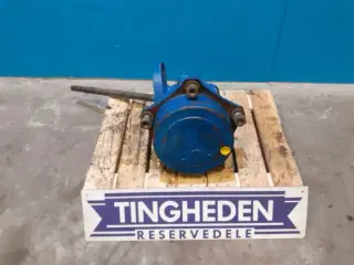 Ford 7740 Cargo nav V. CAR123490