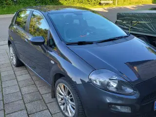 Fiat punto 1.4i 2012