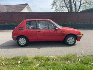 Peugeot 205 XS