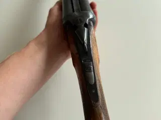 Velholdt Victor Sarasqueta 16/70.
