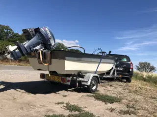 Styrepults båd