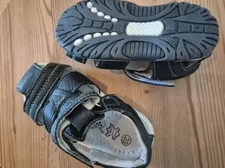 Sandaler, skind, str. 23