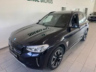 BMW iX3  Charged Plus