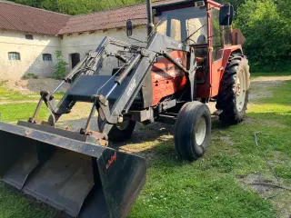 Valmet 605 med Chief frontlæsser