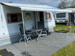 Velholdt Knaus Royale 590
