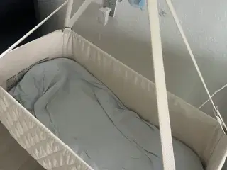 Moonboon med moter sælges.