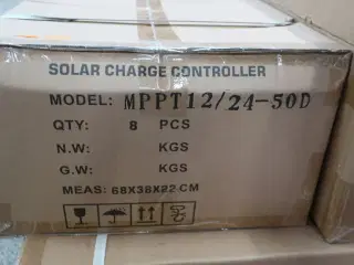 8 stk. chargecontroller GREEN ENERGY MPPT12/24-50D