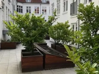 Usædvanlig smuk lejlighed midt på Strøget uden bopælspligt!, København K, København