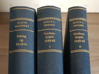 Verdenskrigen 1939-45 Bind I & II Samt Peking og M