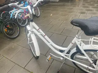 Købt til 4899 kr 26 tommer lækker model 