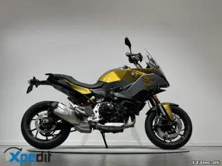 BMW F 900 XR