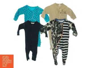 Bodystocking (4 stk.) blandet mærker  (str. 60-62)