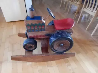 Træ gynge traktor