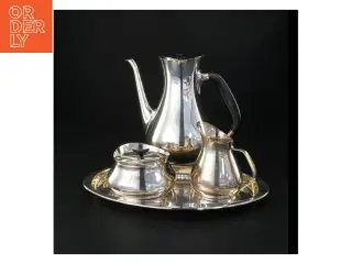 Sølvfarvet kaffesæt fra Chor Denmark (str. 27 x 17 cm og 22 x 22 cm og 10 x 9 cm og 6 x 10 cm)