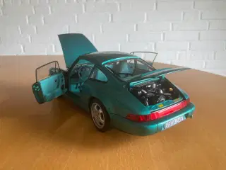 Porsche 911 1:18