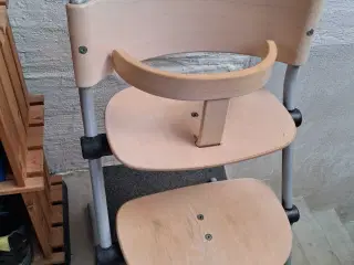 Høj stol sælges 