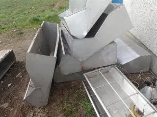 - - - Smågrisetrug 10 stk.