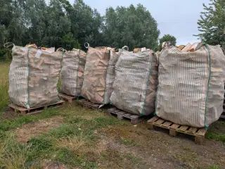 LØVTRÆSBRÆNDE TIL SOMMERTILBUD