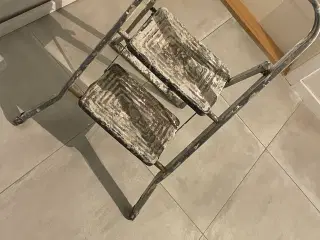 Blandet stiger og skamler