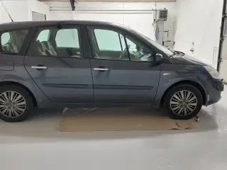 Renault Grand Scenic 2,0 Benzin 7 pers.