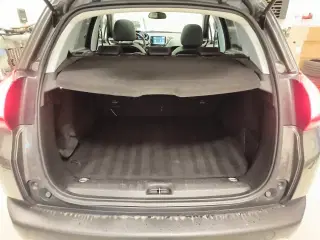 Peugeot 2008 1,5 BlueHDi 100 Prestige Sky