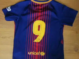 FC BARCELONA NR 9 2017, STR. 6-7 ÅR, I FLOT STAND