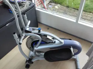 Cross trainer 