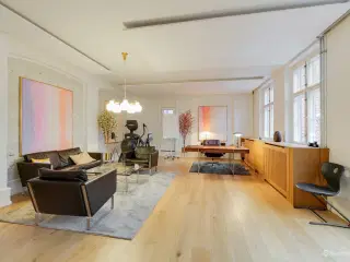 Yderst sjældent kontorlejemål udlejes netop nu i hjertet af København